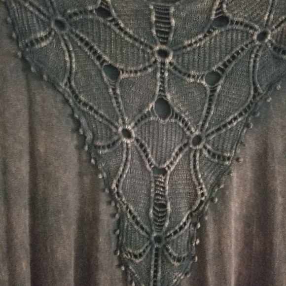 Tunic - Picture 2 of 4